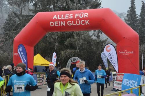 61. Hirtenberger Silvesterlauf